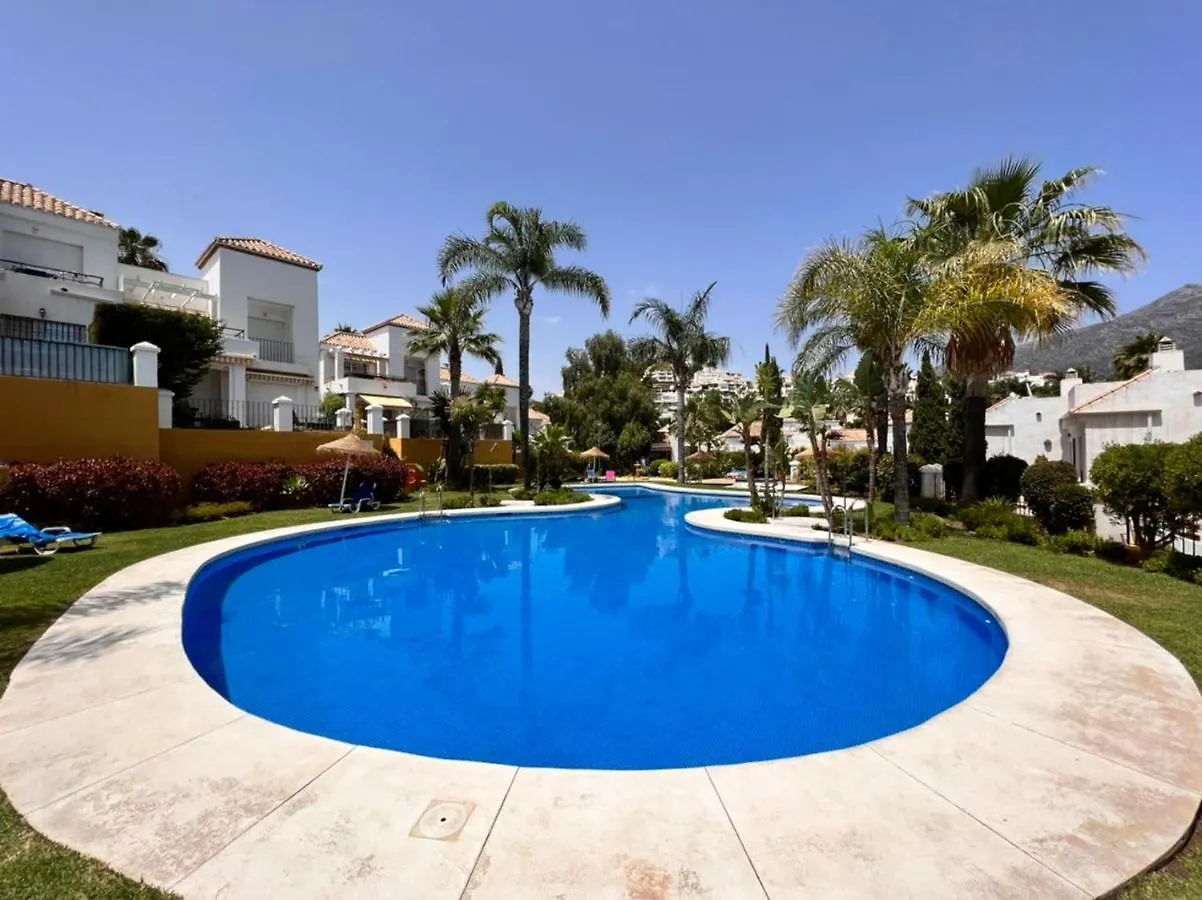 Сasa de vacaciones Nueva Andalucia Golf, sun&relax Villa Marbella